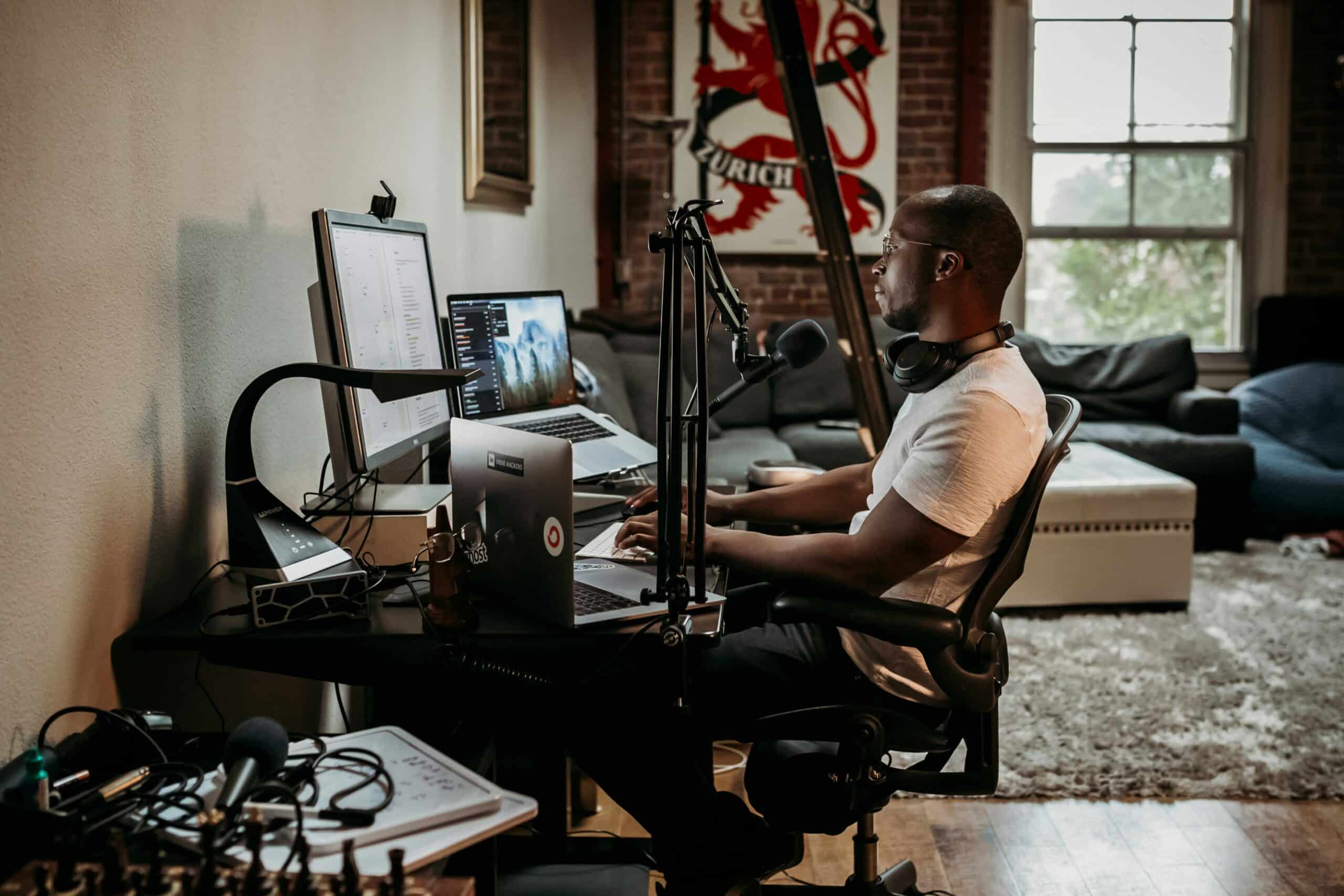 7 Skills To Kickstart Your Content Creator Journey